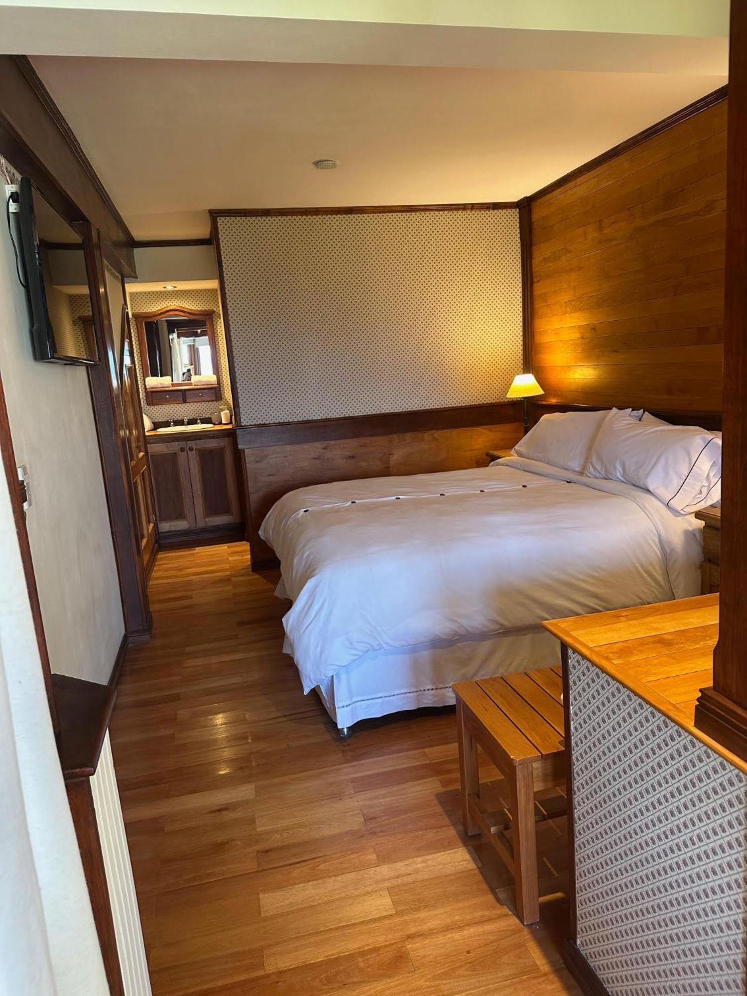 Ushuaia Lodge Hotel 2*